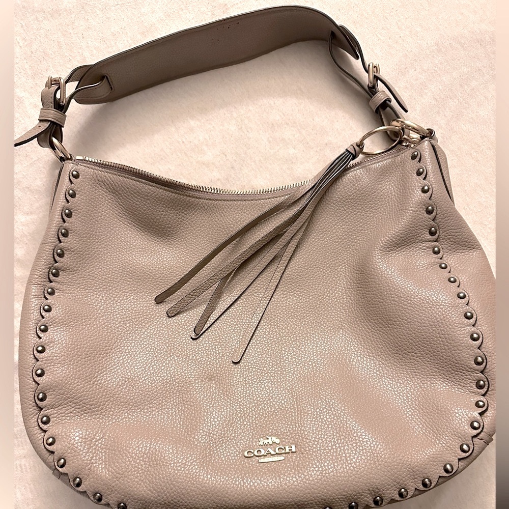 Coach boho bag tan pebbled leather
